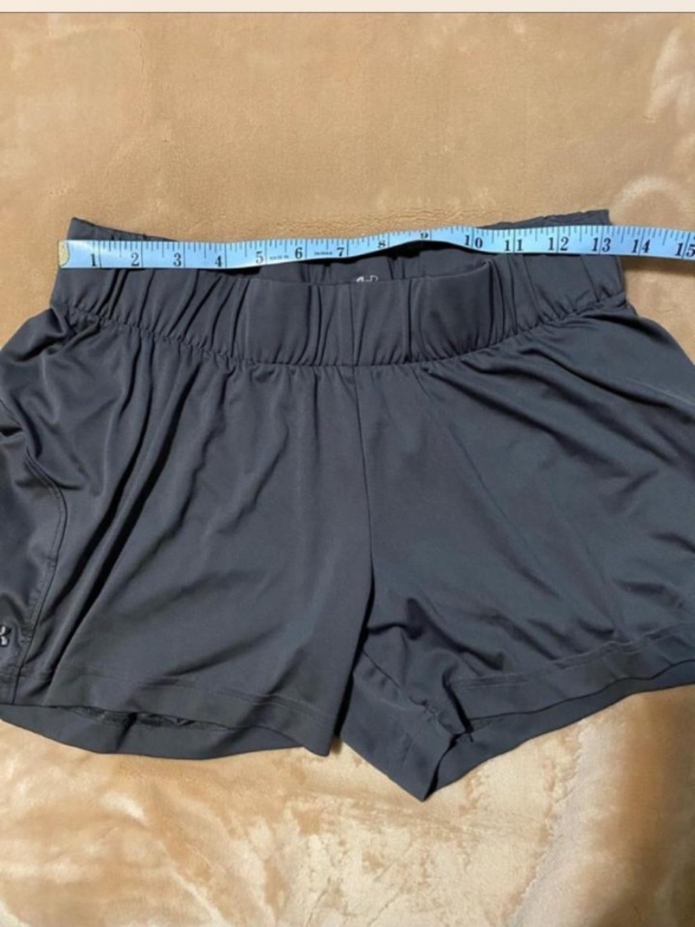 Under Armour Gray Women's Athletic Shorts - Elastic Waist Sz M